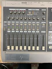 ROLAND VS-880EX DIGITAL STUDIO WORKSTATION